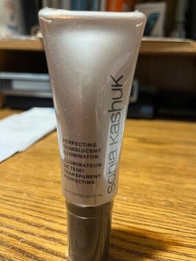 Sonia Kashuk Pearl Sheen Translucent Highlighter - Silver/White